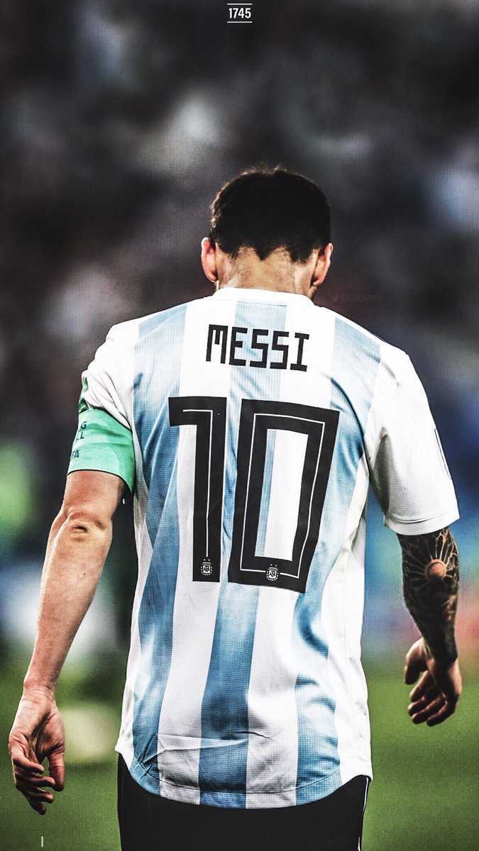 Messi in Football Field iPhone Wallpaper HD  iPhone Wallpapers